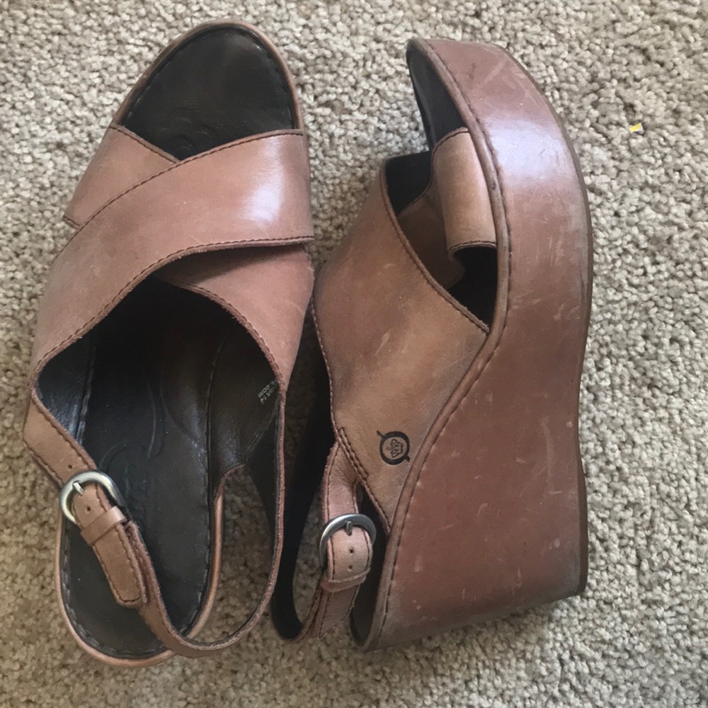 Born brown wedge